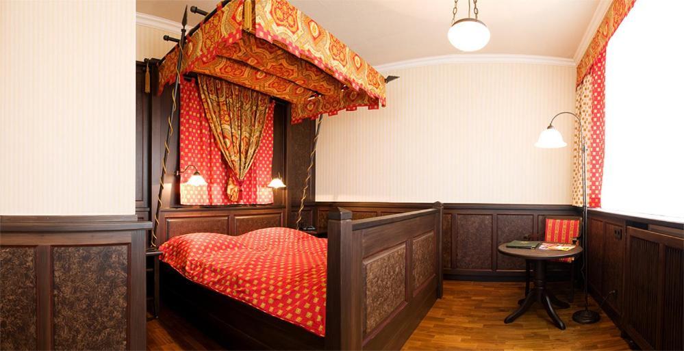 ليختنشتاين Hotel Goldener Helm المظهر الخارجي الصورة