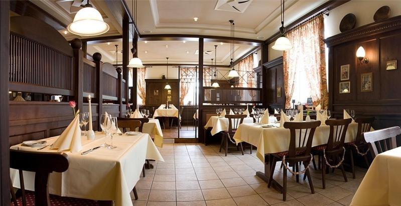 ليختنشتاين Hotel Goldener Helm المظهر الخارجي الصورة
